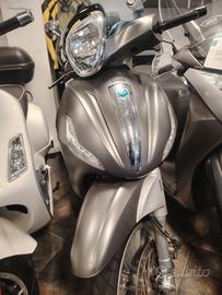 Piaggio Beverly 300 i.e. Abs asr