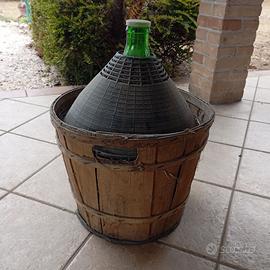 Damigiana per vino in vetro verde