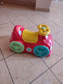 macchinina cavalcabile chicco