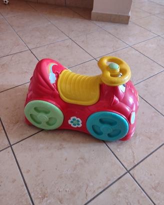 macchinina cavalcabile chicco