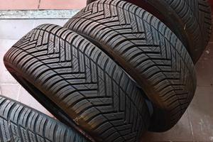 Pneumatici 4 Stagioni  195/45 R16