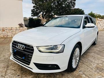 Audi A4 Avant 2.0 TDI - PERFETTA - 2012