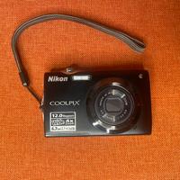 Nikon Coolpix S3000 - PER RICAMBI NON FUNZIONANTE