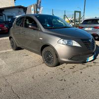 Lancia Ypsilon 1.2 69 CV 5 porte Silver