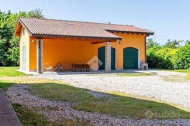 CASA SEMINDIPENDENTE A CARPI