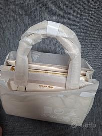 Michael Kors Marilyn Satchel Media – Colore Crema