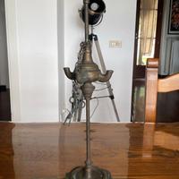 Lampada ad olio antica