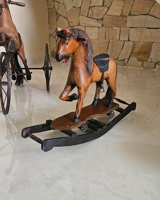Cavallino a dondolo d epoca autentico