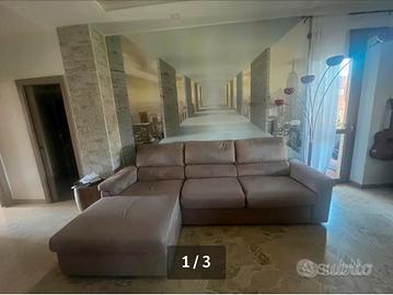 Divano microfibra come niovo