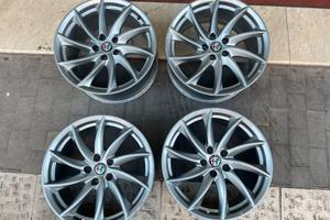 CERCHI ALFA GIULIA 18 POLLICI usati doppia misura