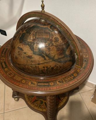 Mappamondo bar con rotelle vintage