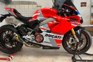Ducati Panigale v4s