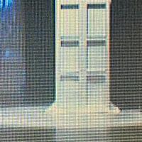 Porta in legno scenica