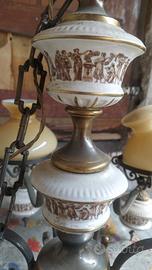 Lampadario a goccia con decori