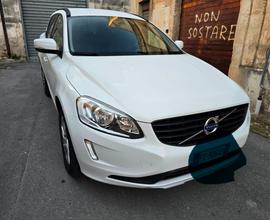 Volvo xc60 d3 150cv