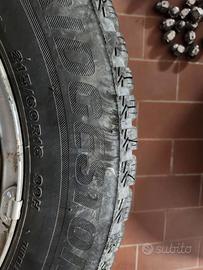 Cerchi Subaru 16 + Bridgestone Blizzak 215 60 16