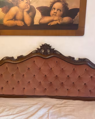 Testiera letto legno e velluto capitonné