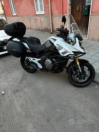 CF MOTO 650 MT