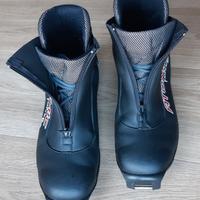 Scarpe sci di fondo Atomic n. 44