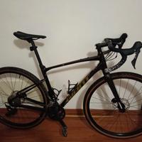 Giant Revolt 2024 TG M  – Pari al Nuovo