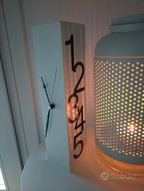 Orologio da tavolo moderno