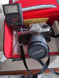 Fotocamera Yashica FX-D Quartz con obbiettivo