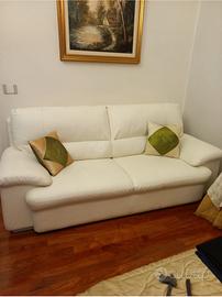 Divano 3 posti in ecopelle bianca - come nuovo!