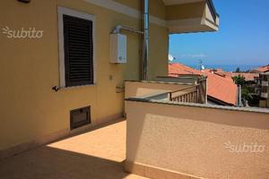 Ultimo Piano Nuovo con Sottotetto e Terrazzo