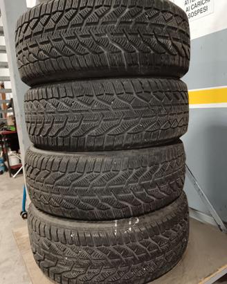 4 pneumatici invernali Riken SUV Snow 225/55 R18
