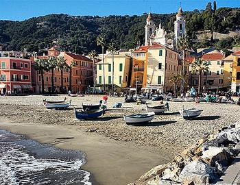 Attico con due Balconate Vista aperta Box comodo