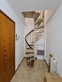 Scala a chiocciola in ferro