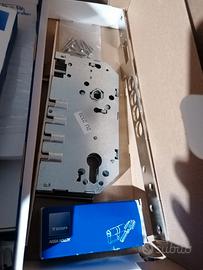 Serratura Nuova e Completa, Tesa Yale