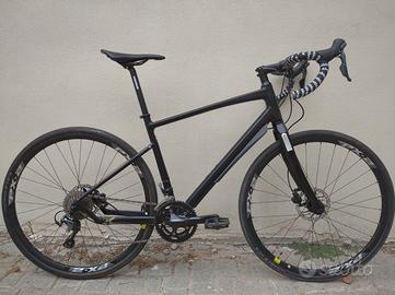 Bici gravel Giant Revolt Taglia M/L