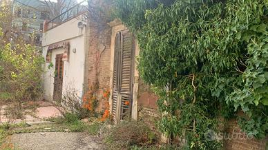 Terreno panoramico con villa Paradiso alto