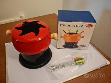 set Fonduta con pentola, supporto, 6 forchette