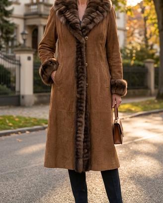 Elegante cappotto in pelle e pelliccia tg L