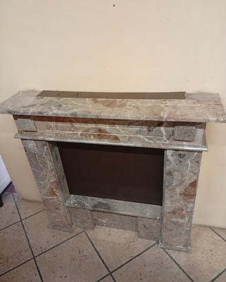 Cornice in marmo
