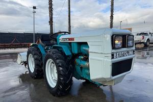 Trattore BERTOLINI 432 vigneto 4x4 completo di fre