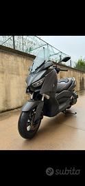 Yamaha X Max 400