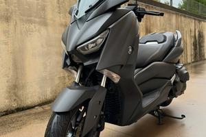 Yamaha X Max 400