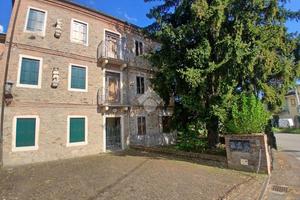 VILLA A SCHIERA A VO'