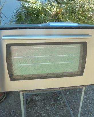 Forno da incasso Bompani con girarrosto 100L