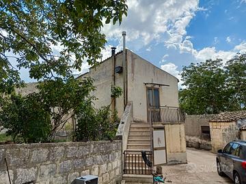 Caseggiato in ambito agreste