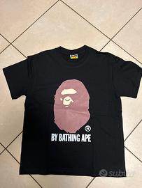 T-shirt bape