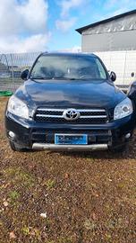 Pezzi di Ricambio Toyot Rav4 2.2 2006/09 Sigla 2AD