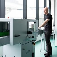 ACCOPIATRICE PROFILI - isomat