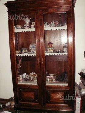 Mobile della metà del 1800