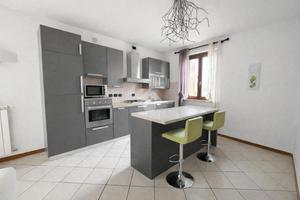 3 LOCALI A AZZANO SAN PAOLO