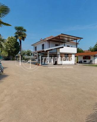 ALPIGNANO - ESCLUSIVA VILLA BIFAMILIARE INDIPENDEN
