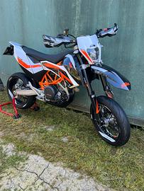 KTM SMC 690